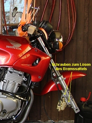 Bremsbelag vorne wechseln PC32 mit Brembo Scheibenbremsen [HONDA CB 500  Wiki]